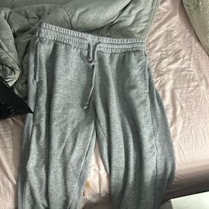 aritzia grey sweatpants women’s size S